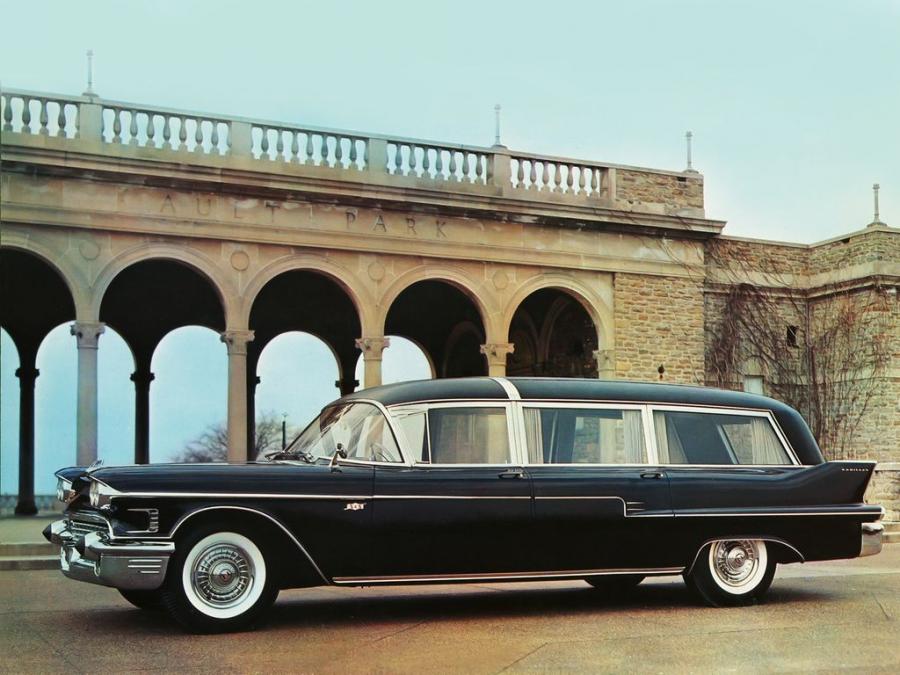  Cadillac Superline Park Hill Combination by Sayers & Scovill 1958 года  (фото 1 из 1)